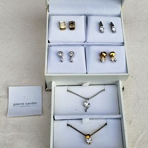 Earring and necklace set in gold and silver